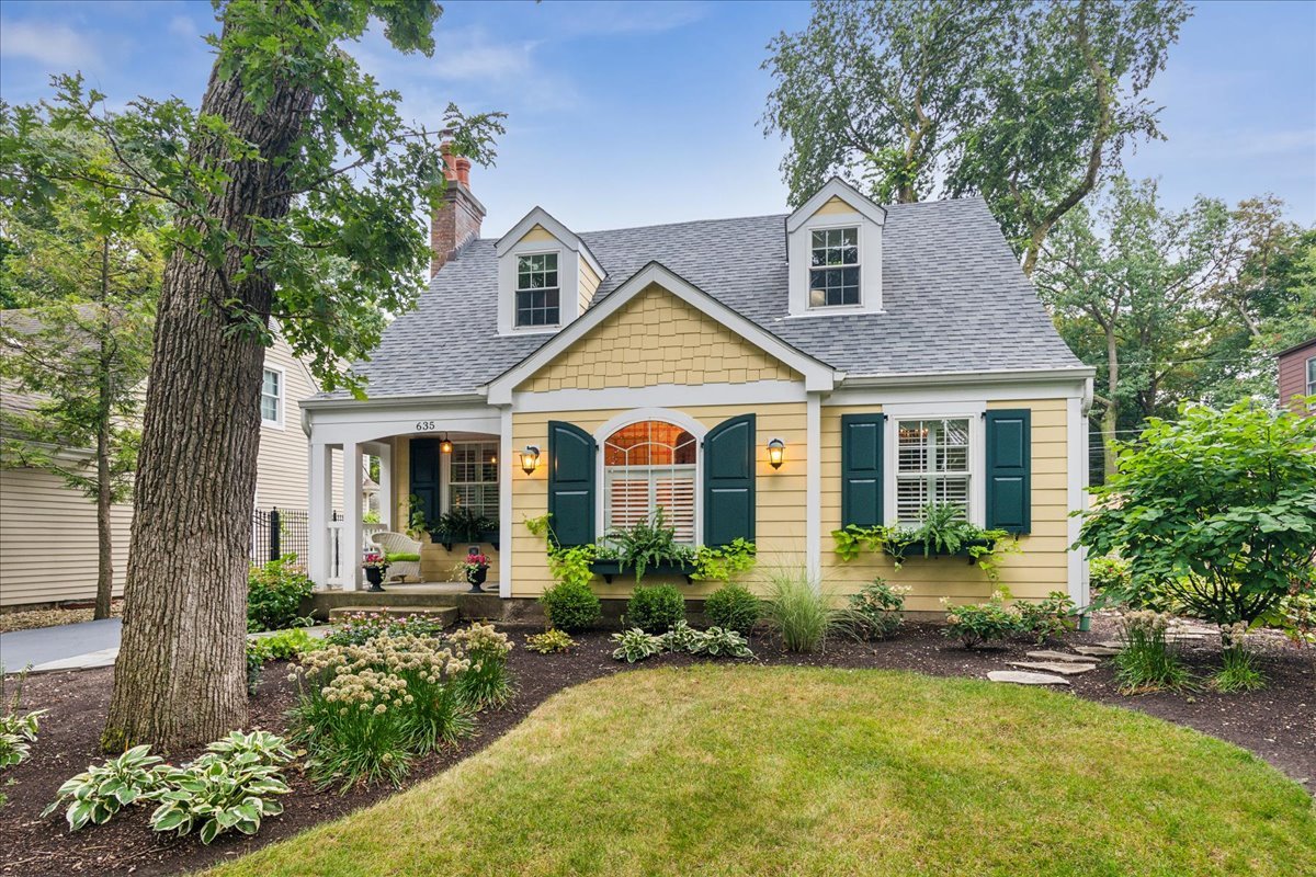 635 Green Briar Lane