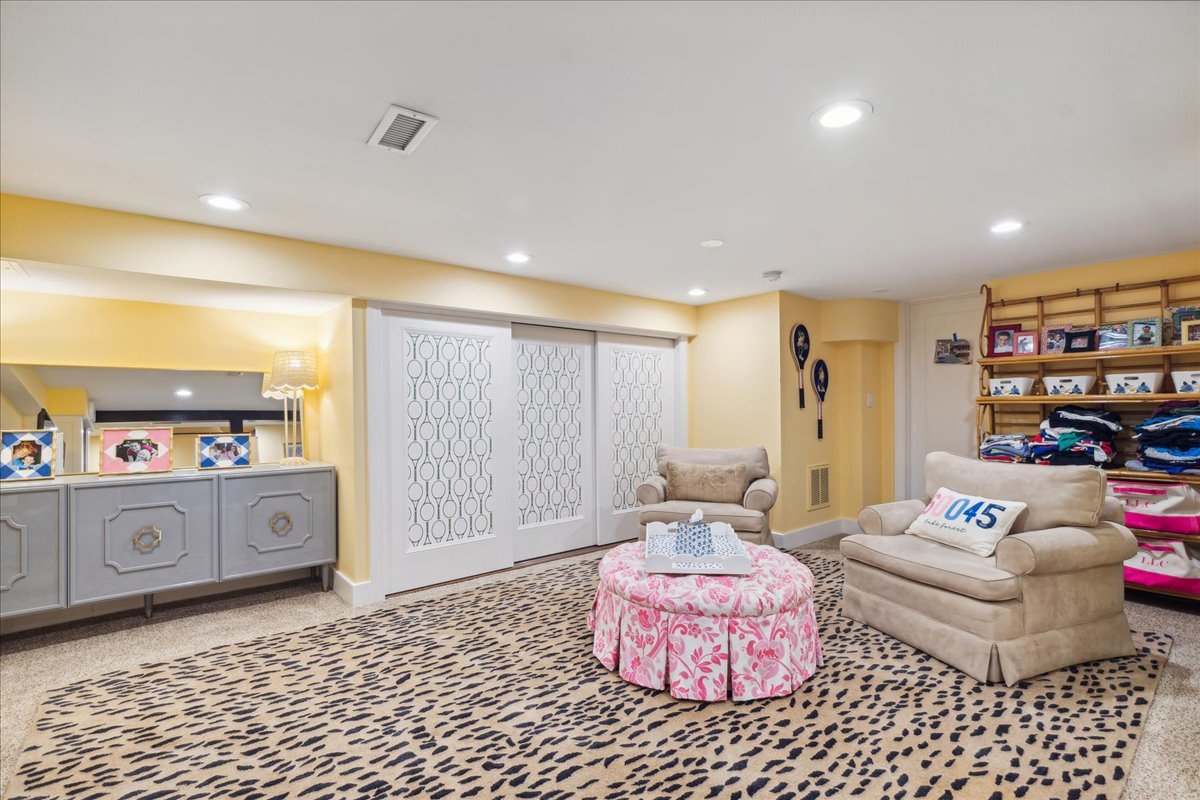 635 Green Briar Lane