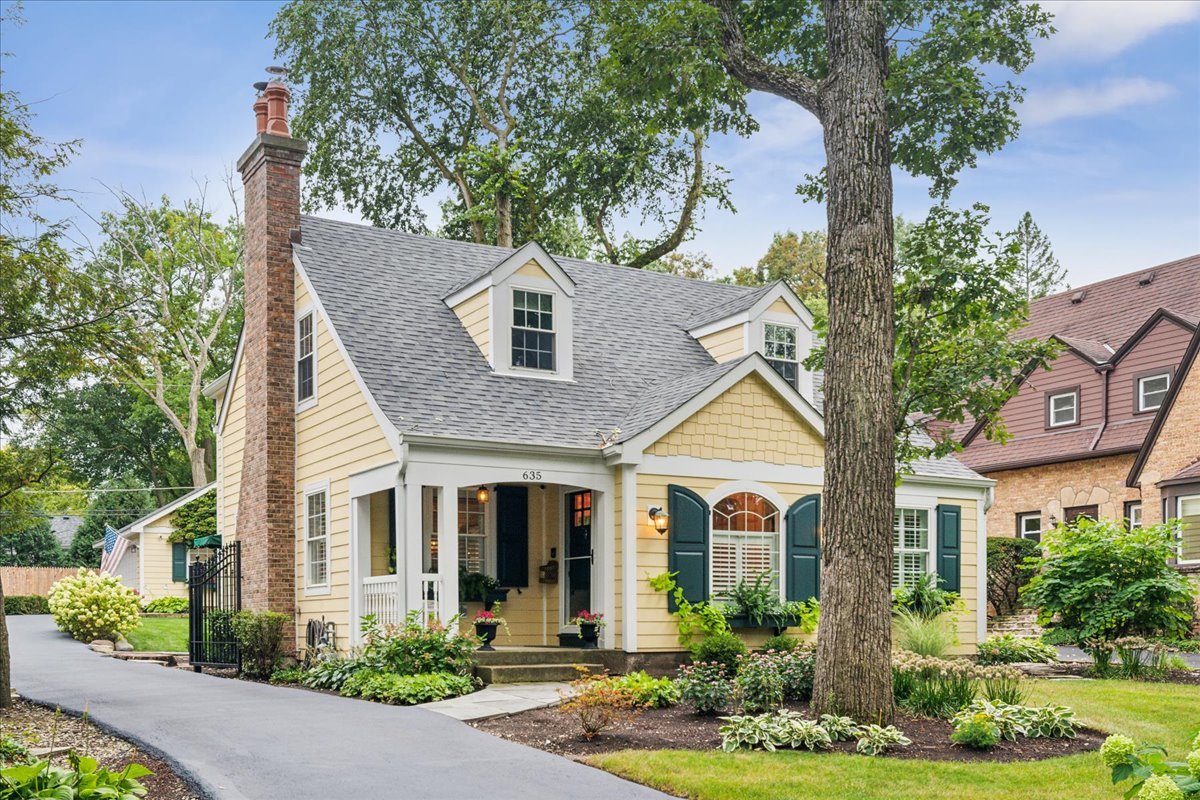 635 Green Briar Lane