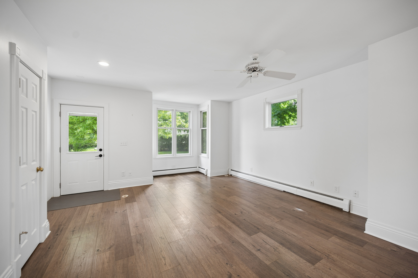 164 E Westminster Road Unit: 164