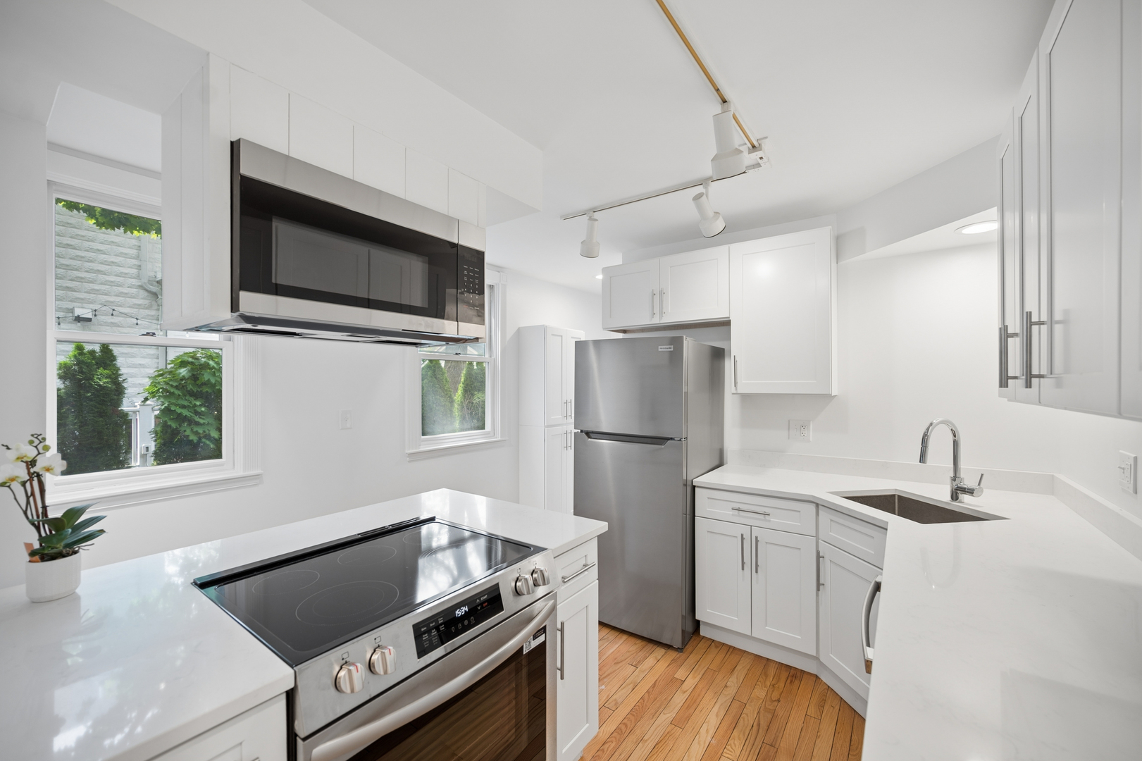 164 E Westminster Road Unit: 164