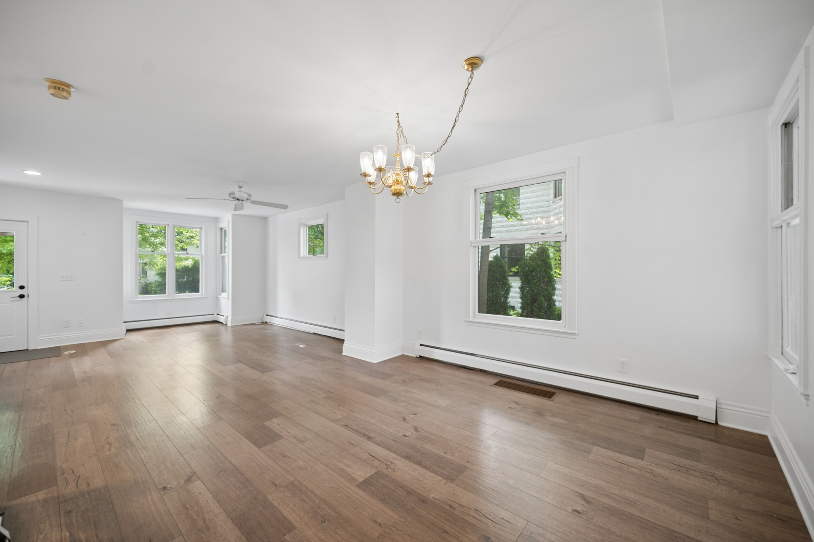 164 E Westminster Road Unit: 164