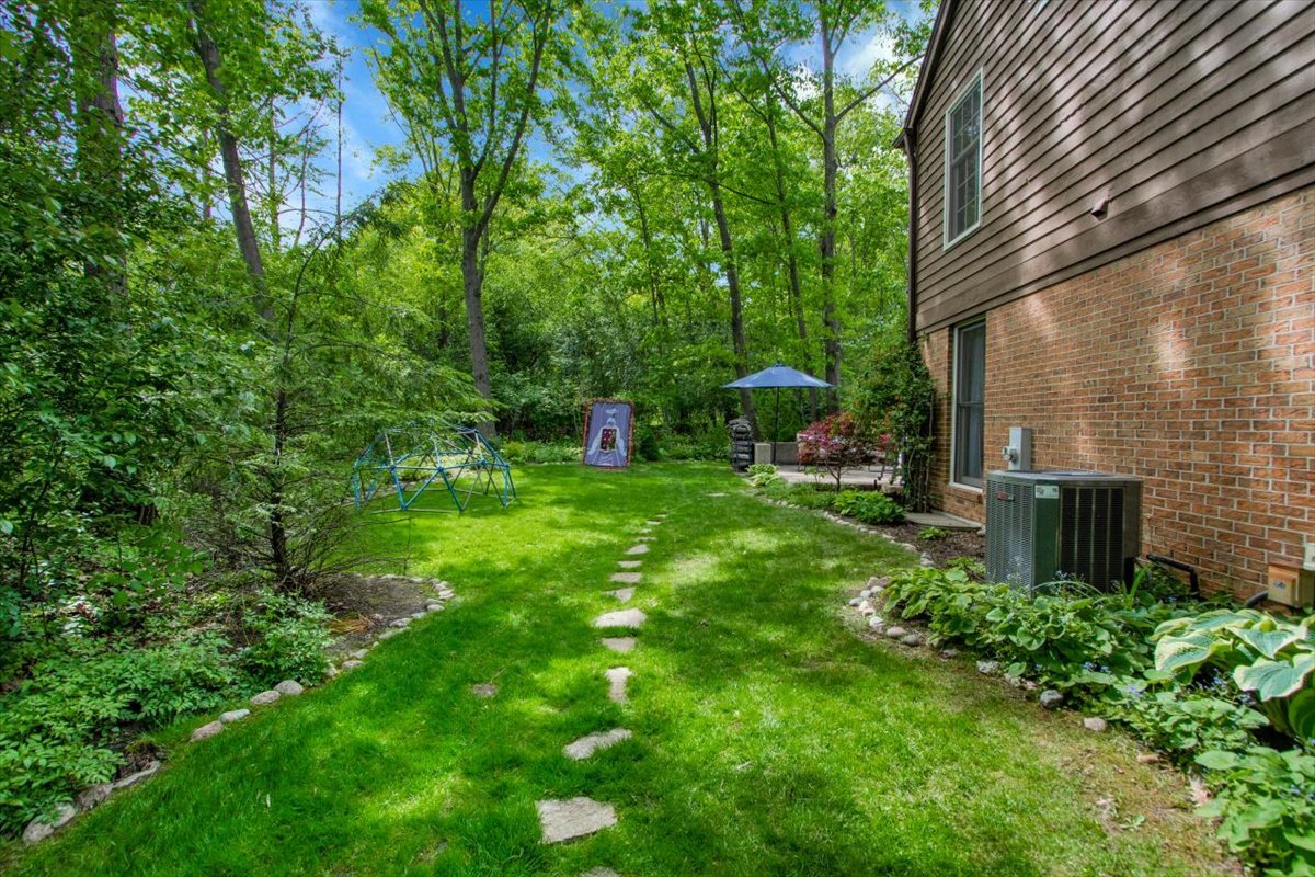 850 Carlyle Circle
