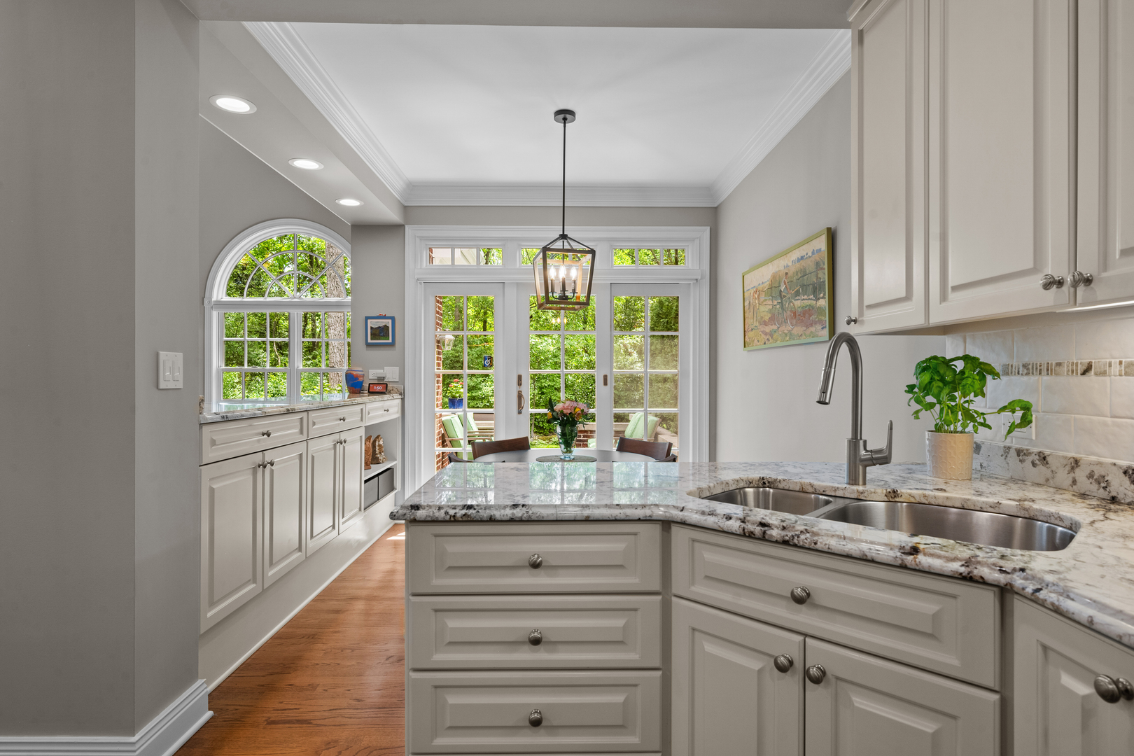 861 Gloucester Crossing