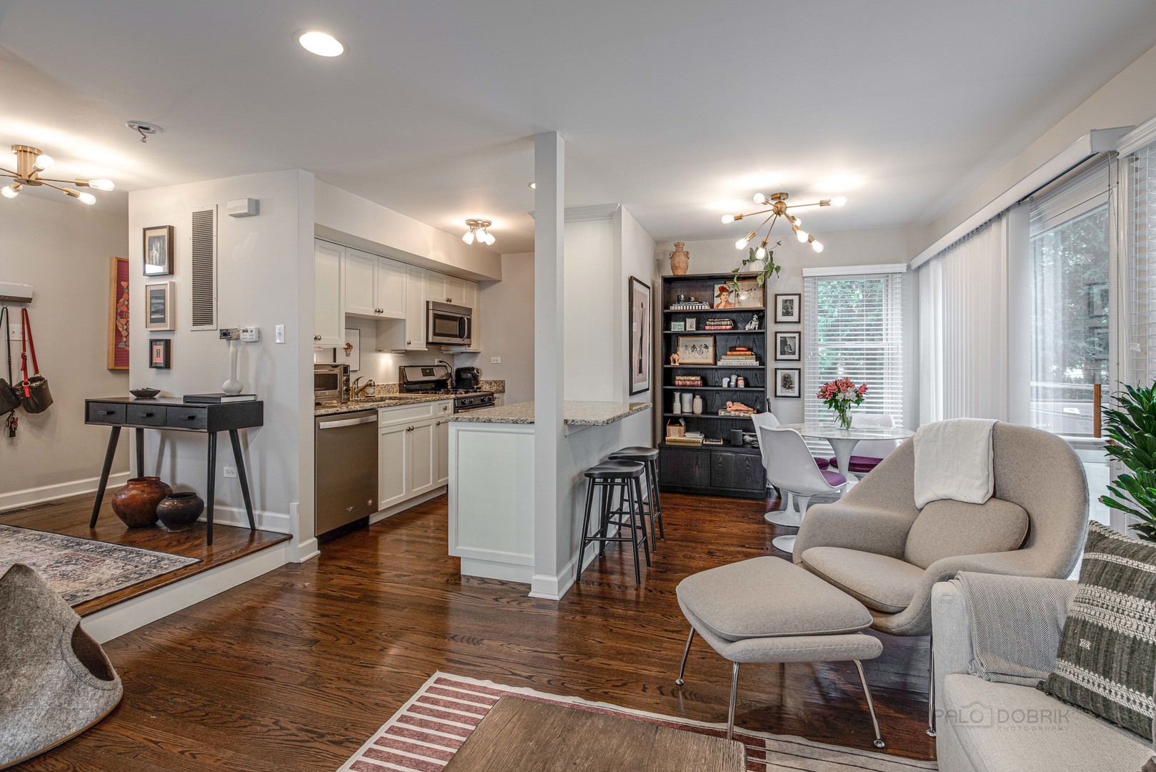 15 E North Avenue Unit: 1