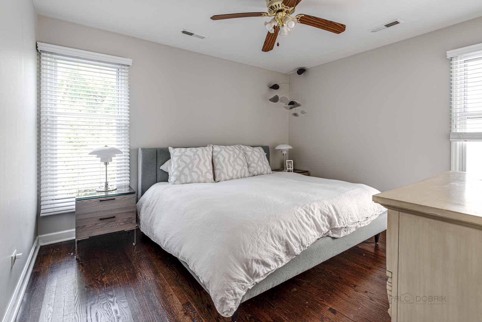 15 E North Avenue Unit: 1