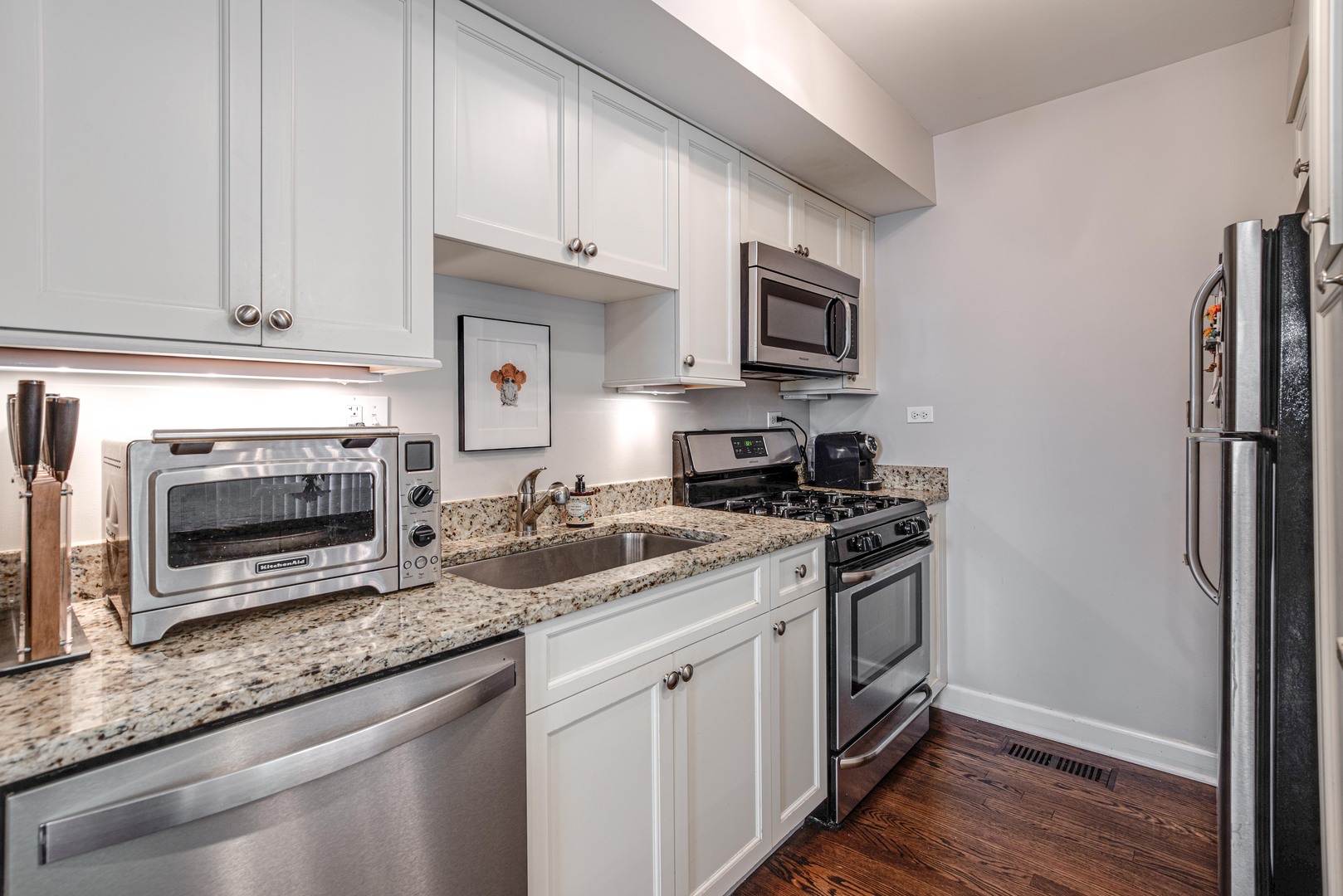 15 E North Avenue Unit: 1