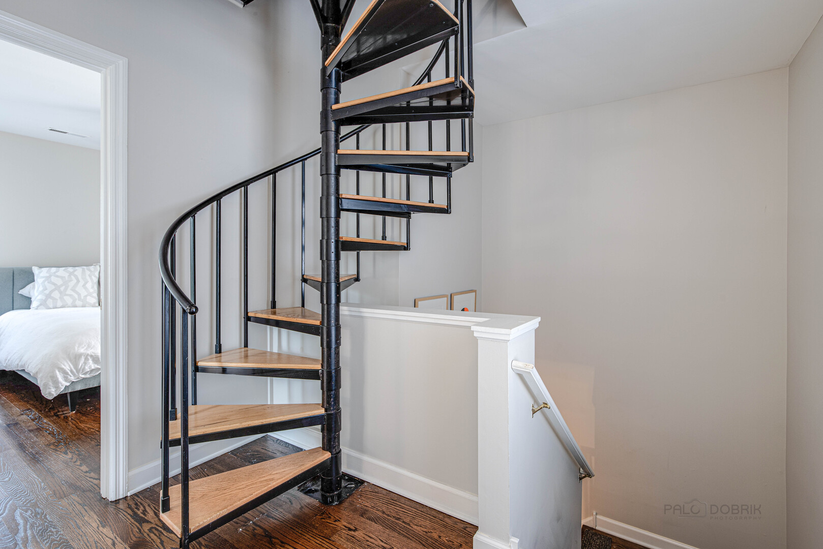 15 E North Avenue Unit: 1