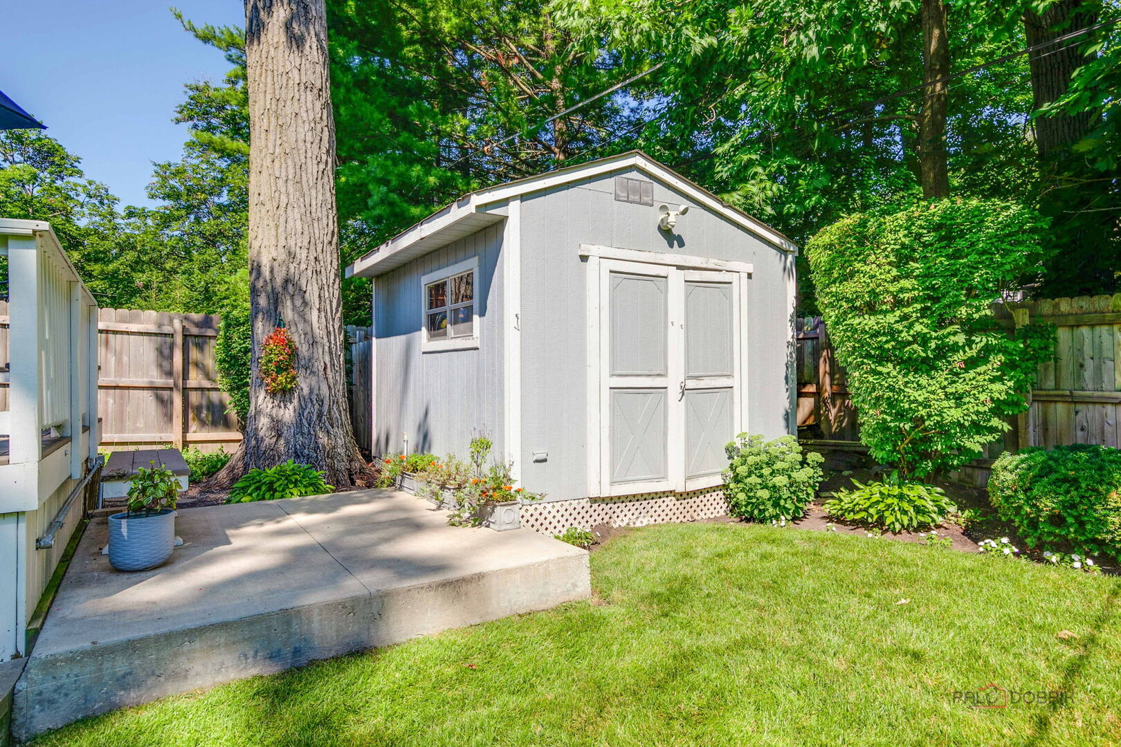 502 E Scranton Avenue