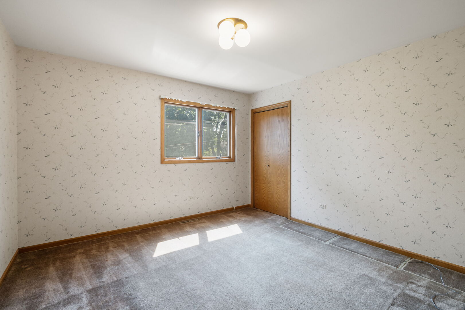 360 E Woodland Road