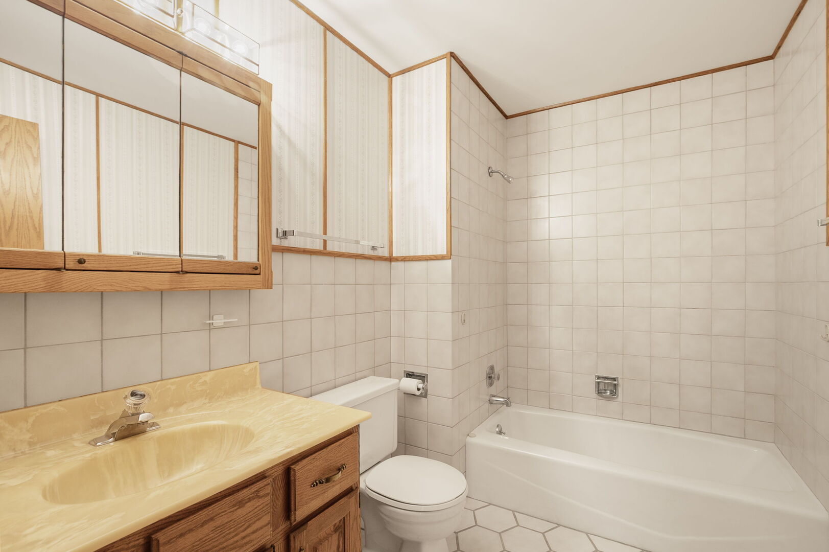 360 E Woodland Road