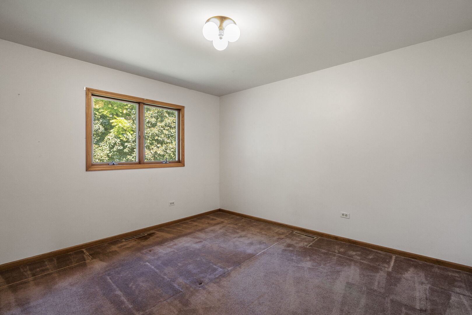 360 E Woodland Road