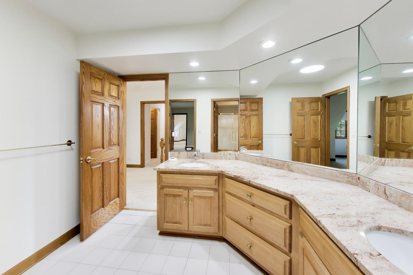 1400 Kurtis Lane