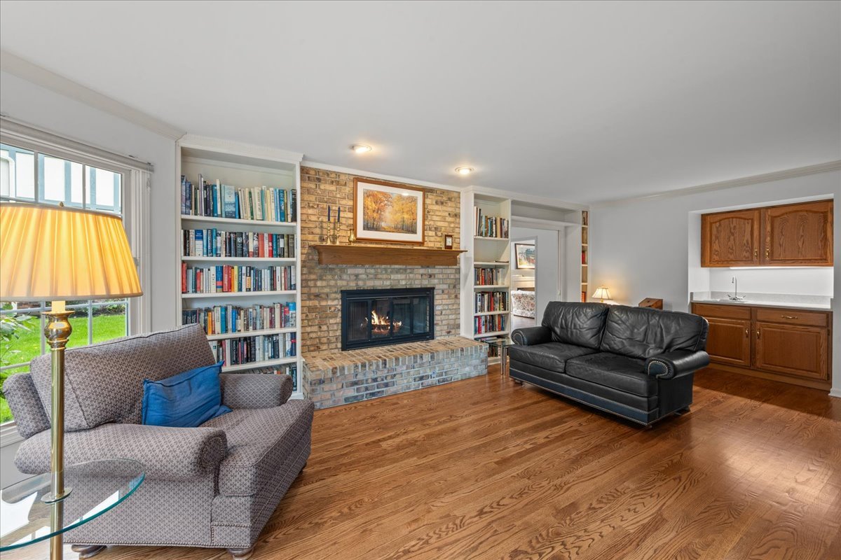 70 W Sandpiper Lane