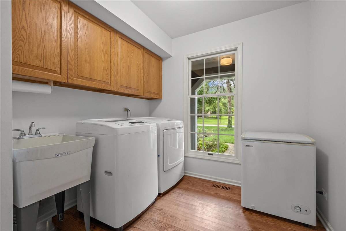 70 W Sandpiper Lane