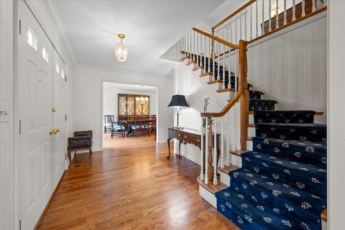 70 W Sandpiper Lane