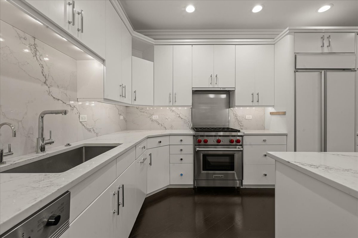 333 E Westminster Road Unit: 2B