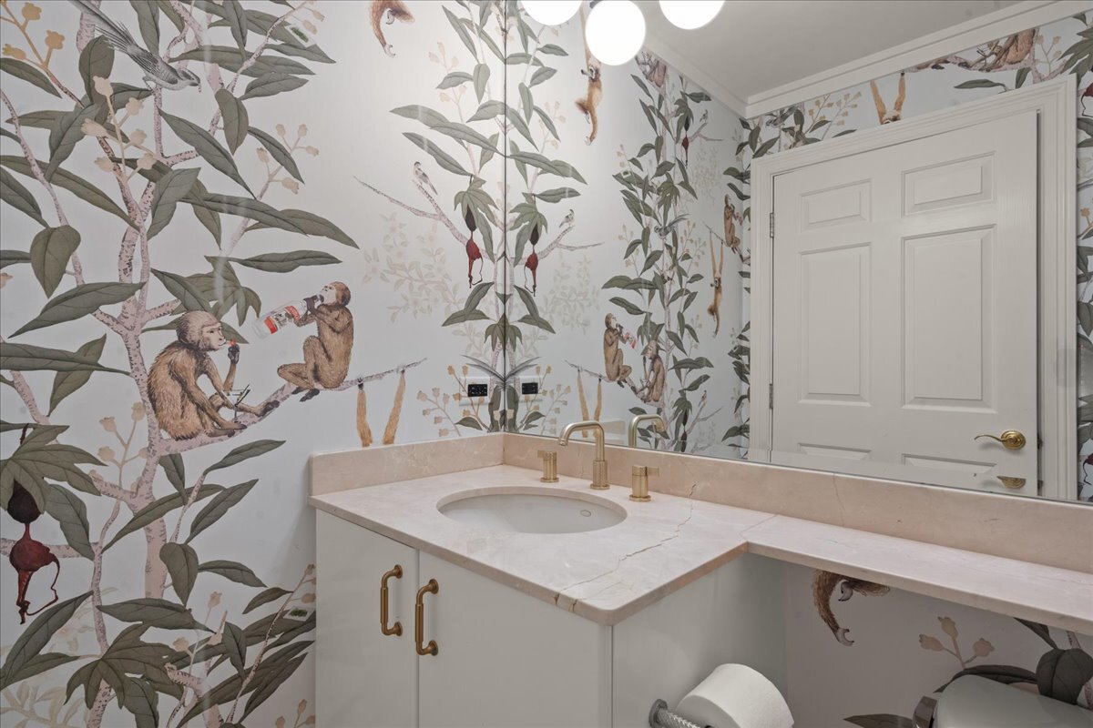 333 E Westminster Road Unit: 2B