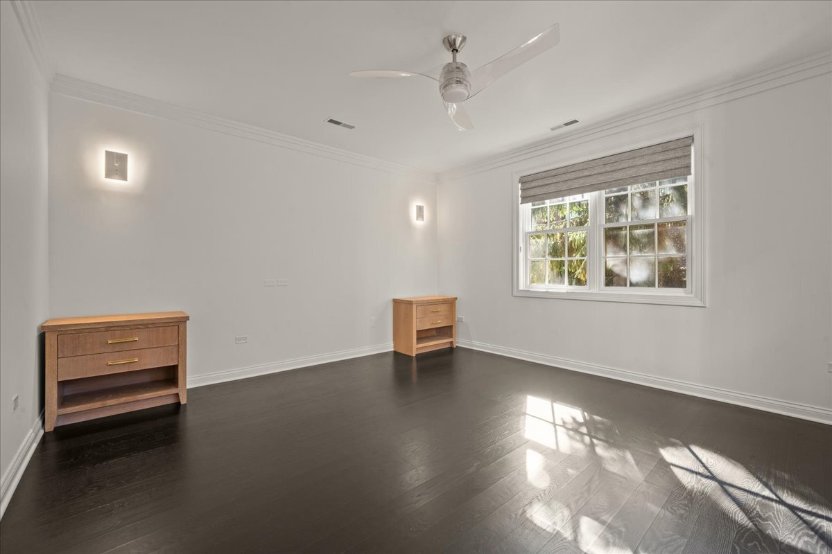 333 E Westminster Road Unit: 2B