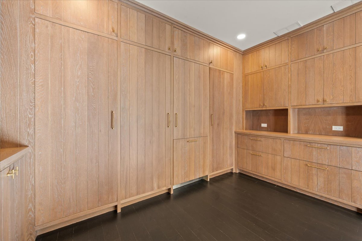 333 E Westminster Road Unit: 2B