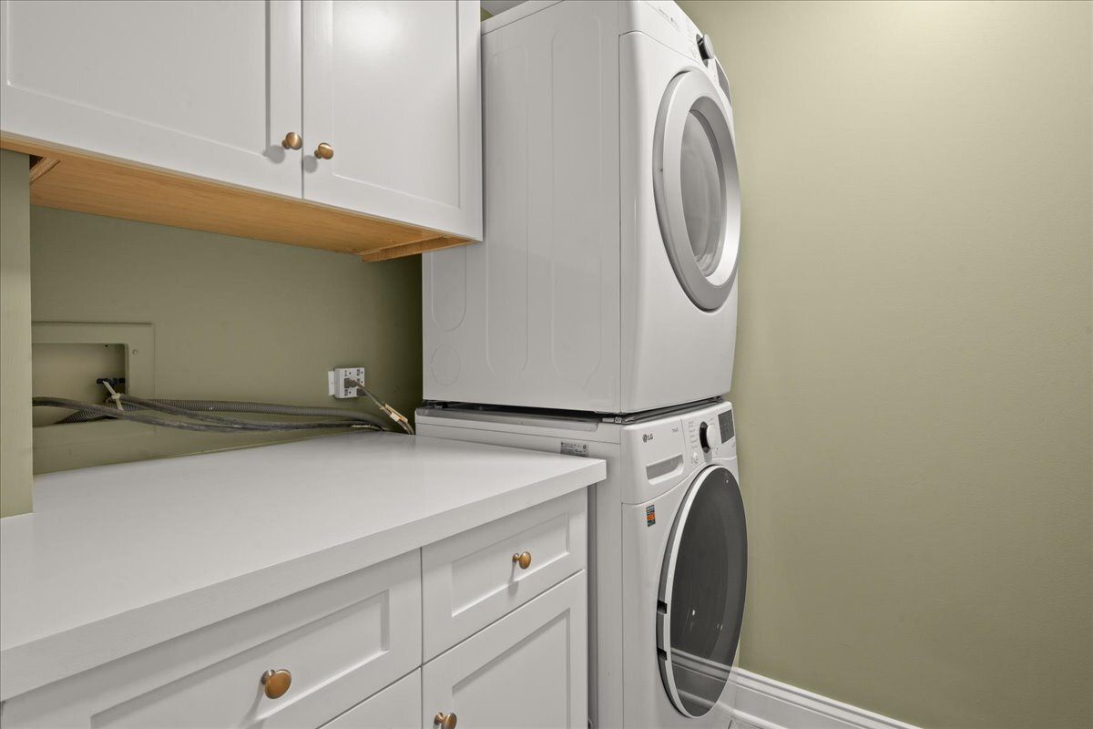 333 E Westminster Road Unit: 2B
