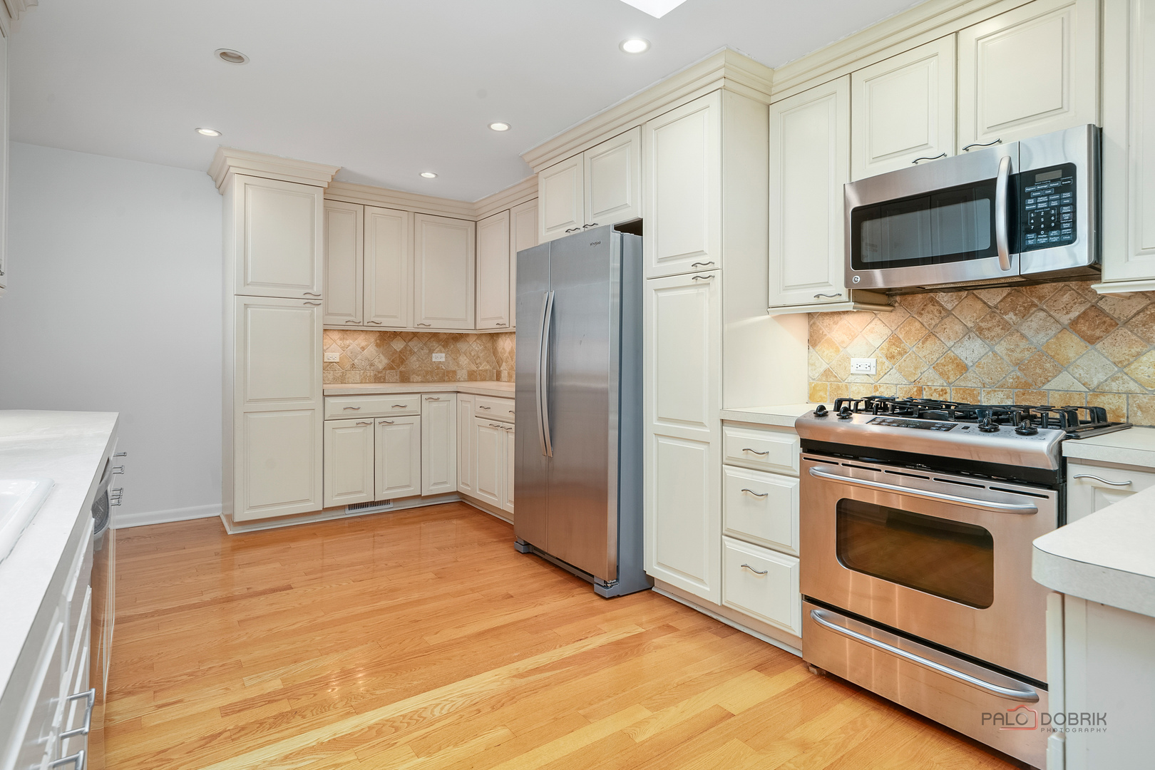 20 W Old Elm Road