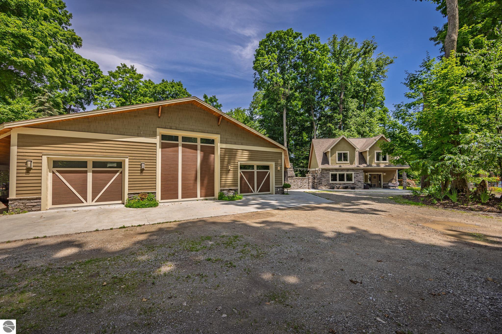 7105 SE Torch Lake Drive