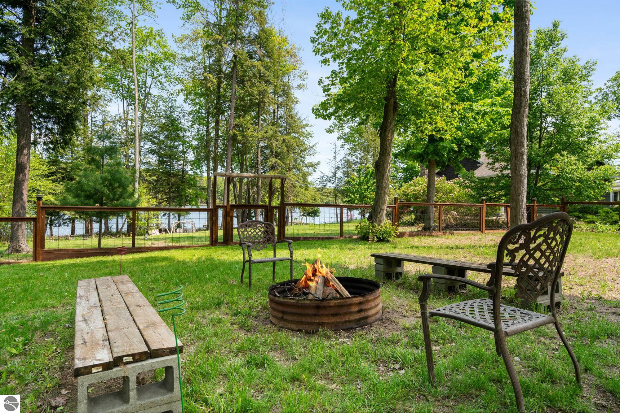 7105 SE Torch Lake Drive