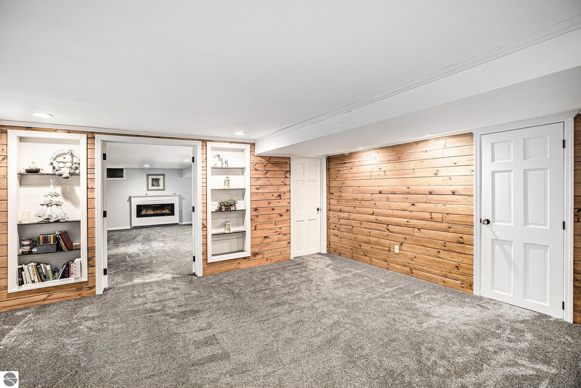 1938 Lardie Road