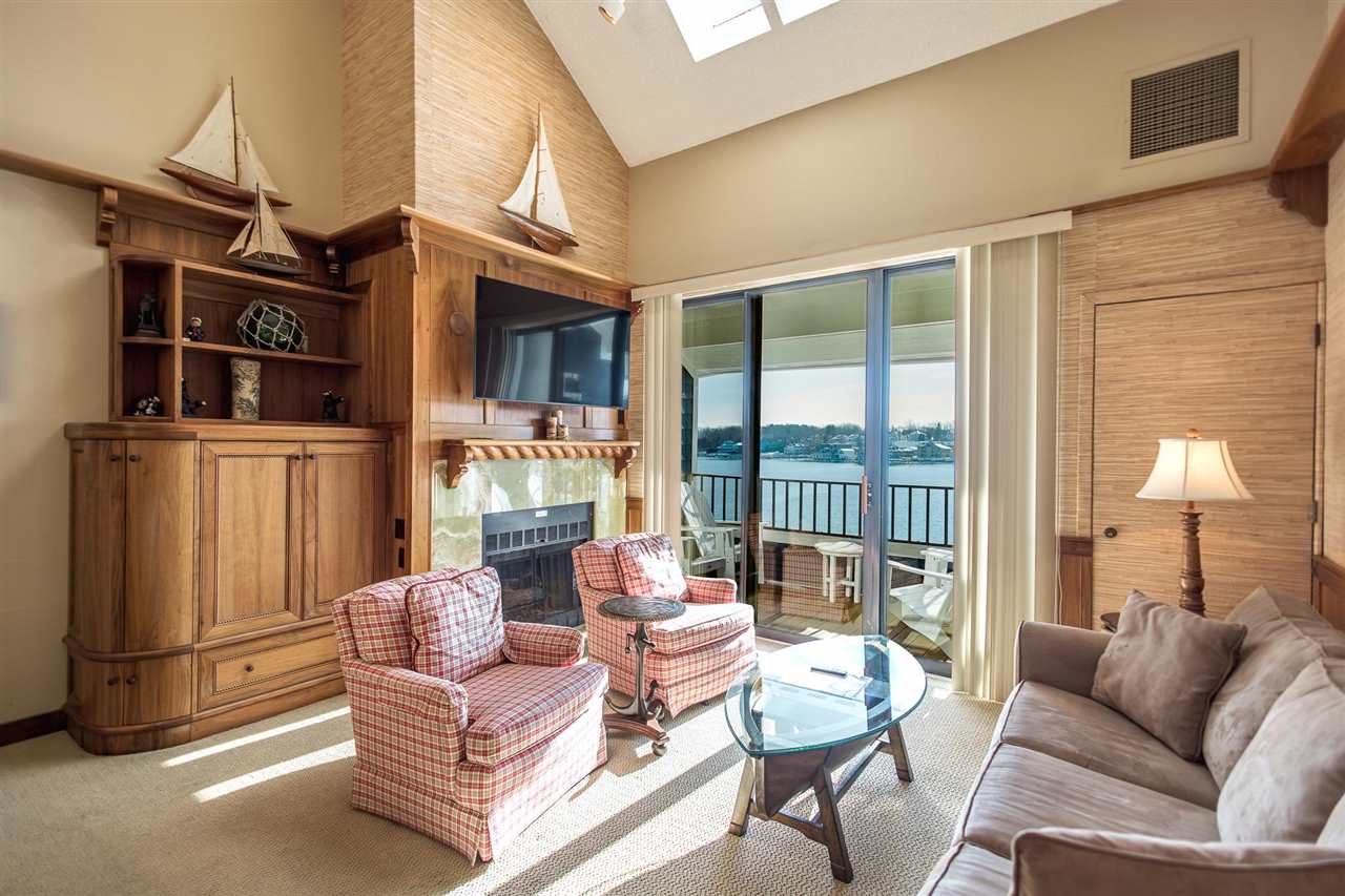 100 Michigan Ave Unit: 304-55