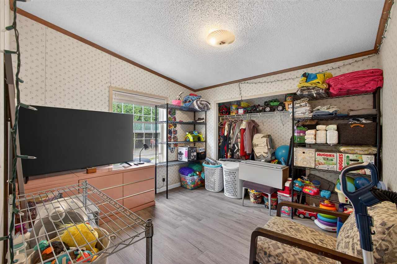 425 Knollcrest