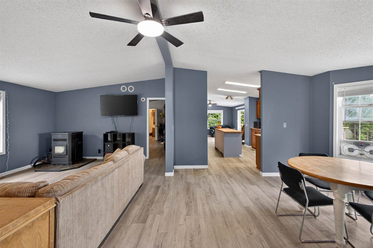 425 Knollcrest