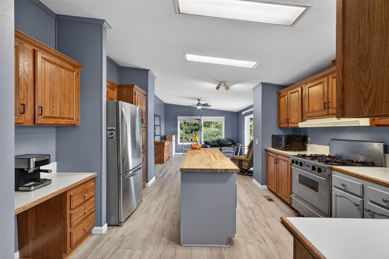 425 Knollcrest