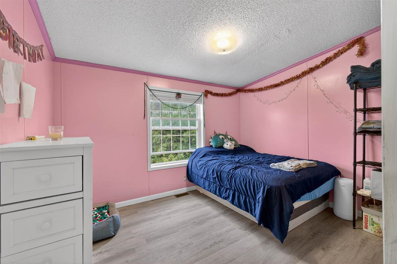 425 Knollcrest