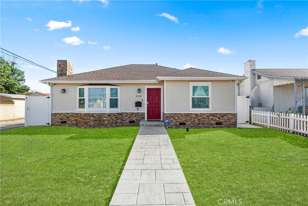 2002 S Bushnell Avenue