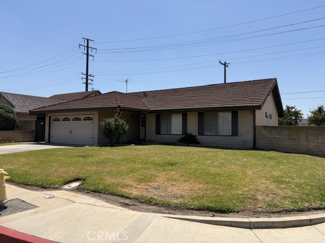1162 W Bobbie Street W