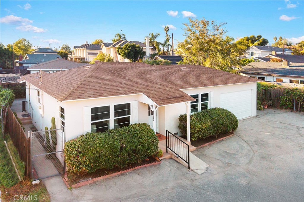 8813 Duarte Road