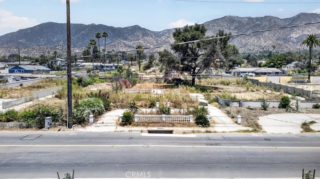 41 E Altadena