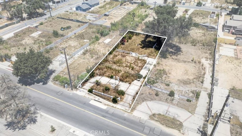 41 E Altadena