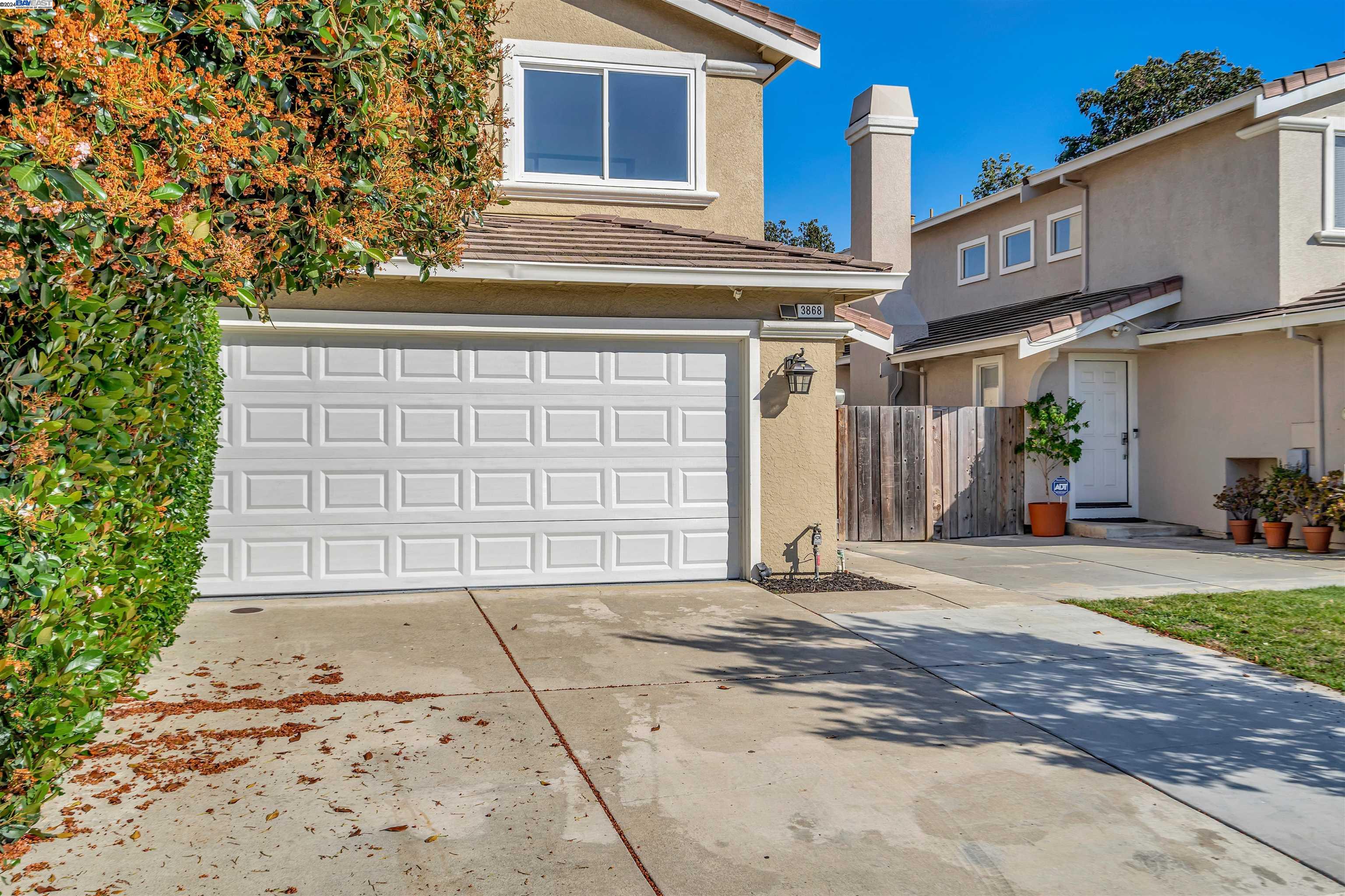 3868 Alder Ave