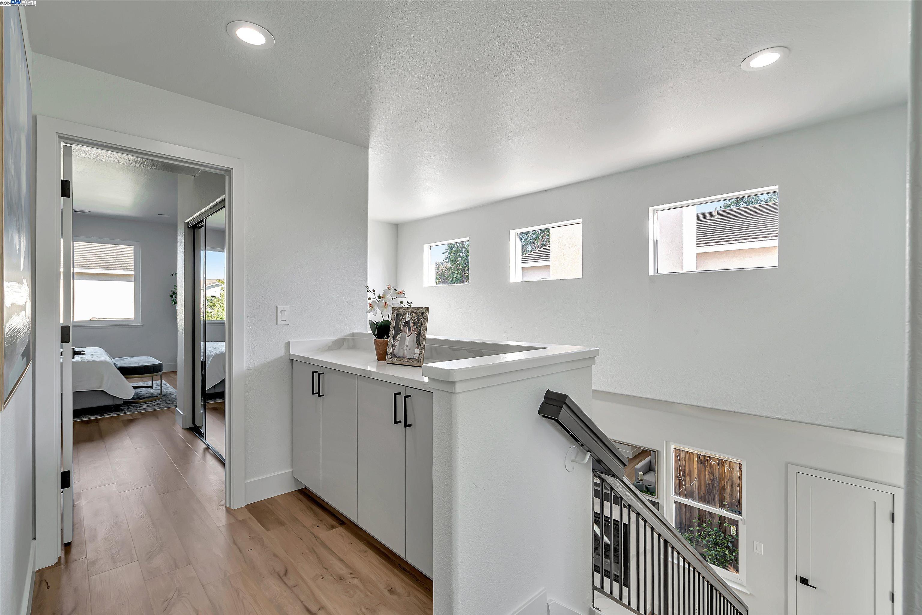 3868 Alder Ave