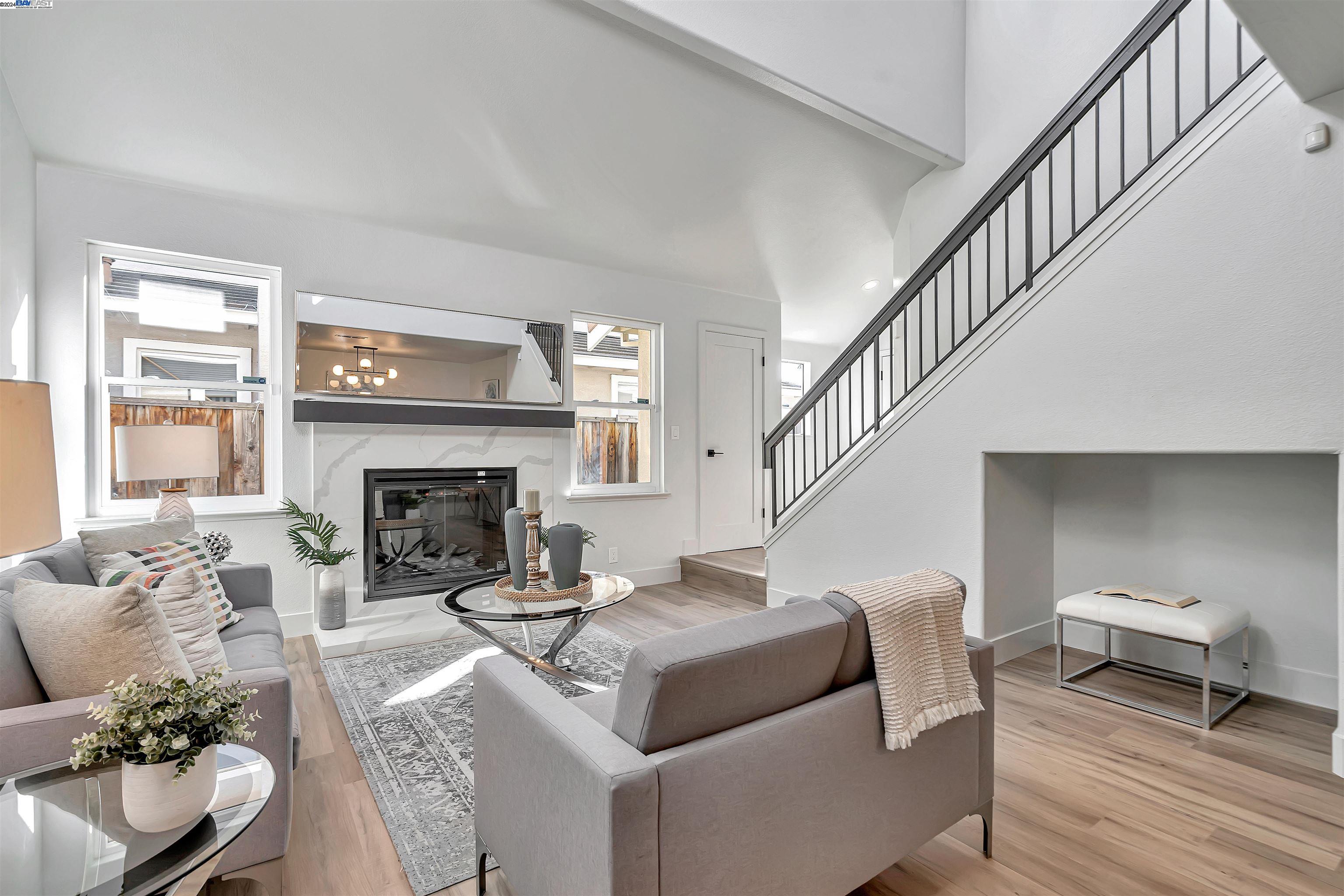 3868 Alder Ave