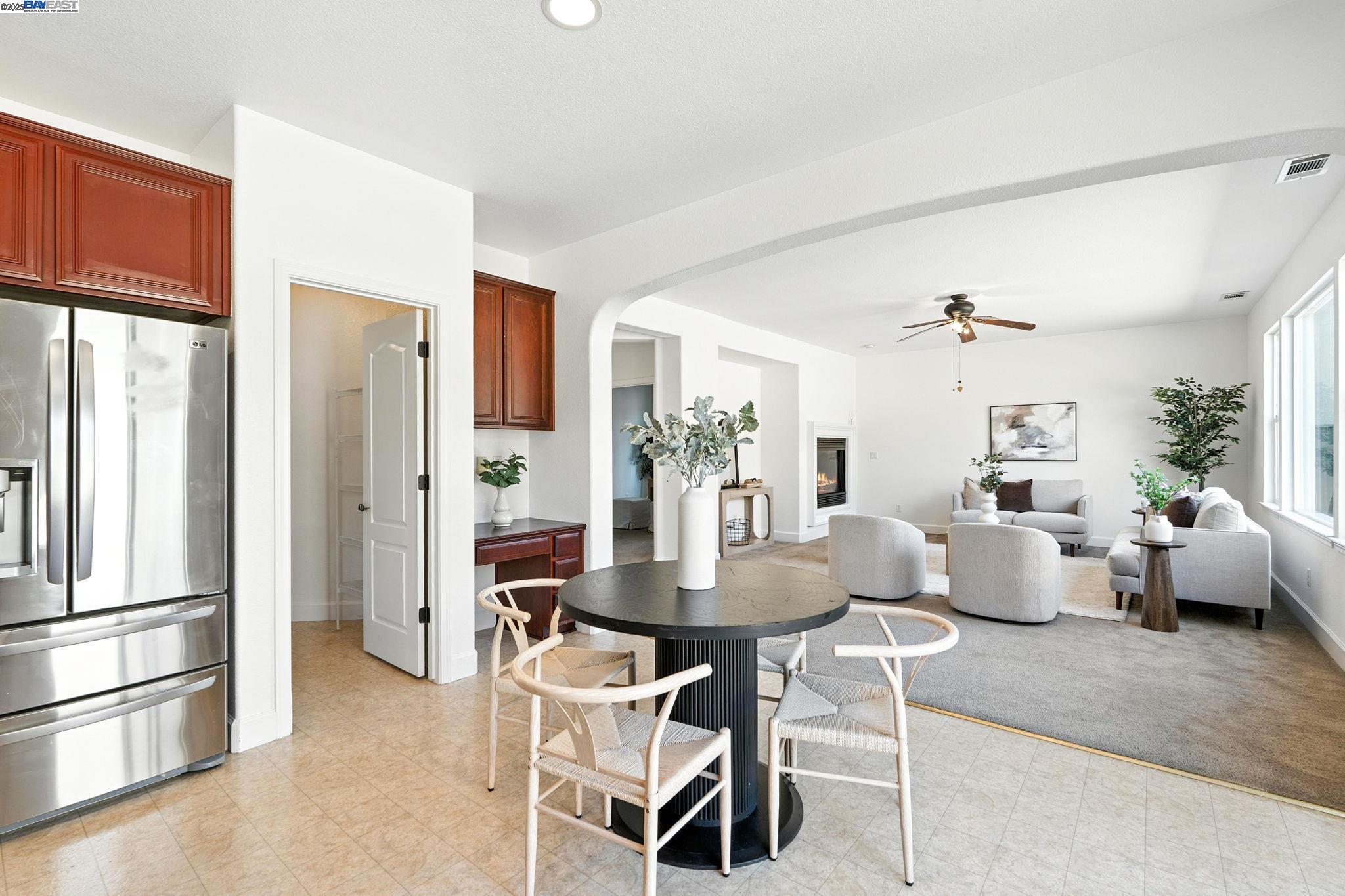 3909 Danbury Way