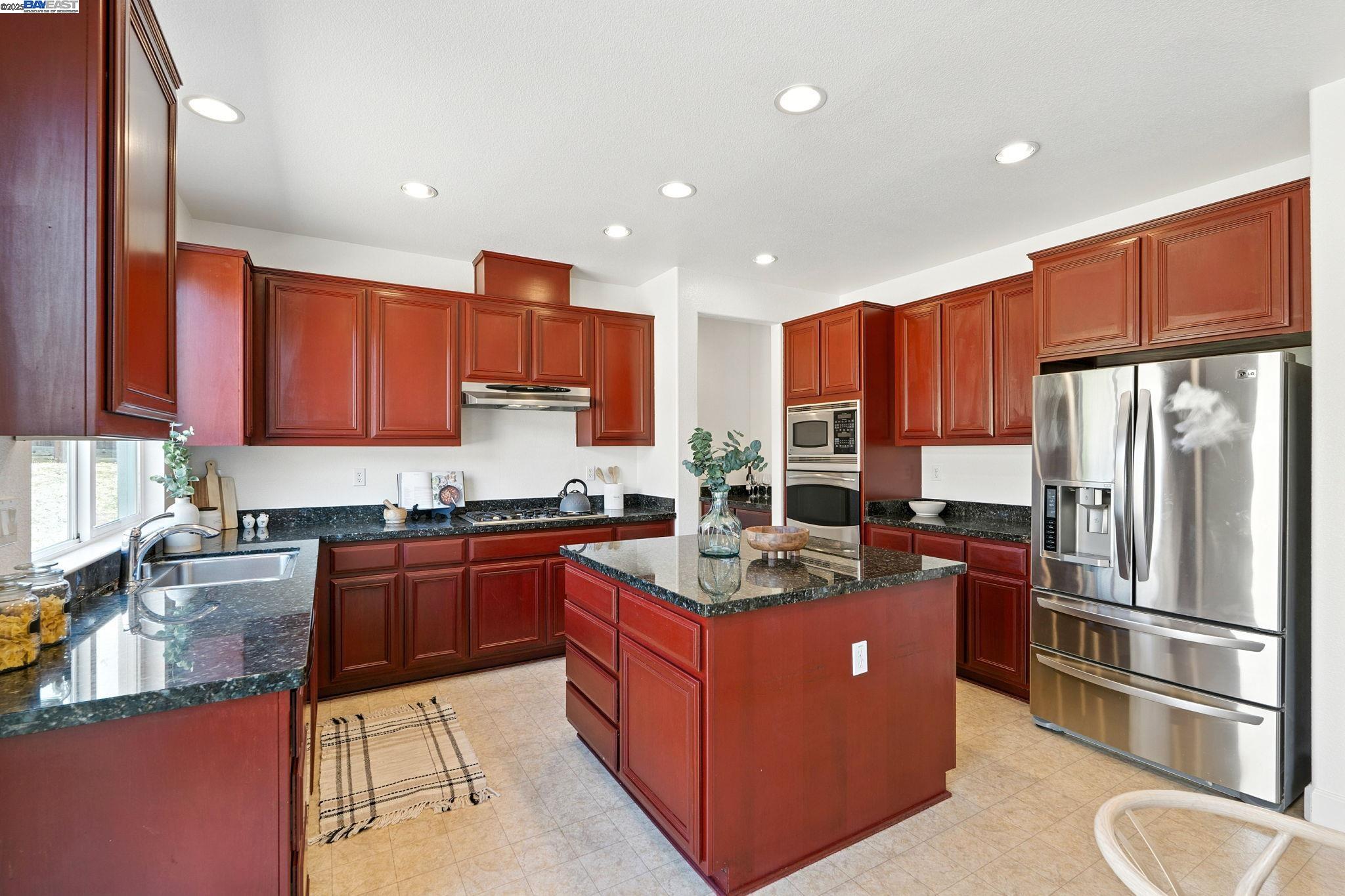 3909 Danbury Way
