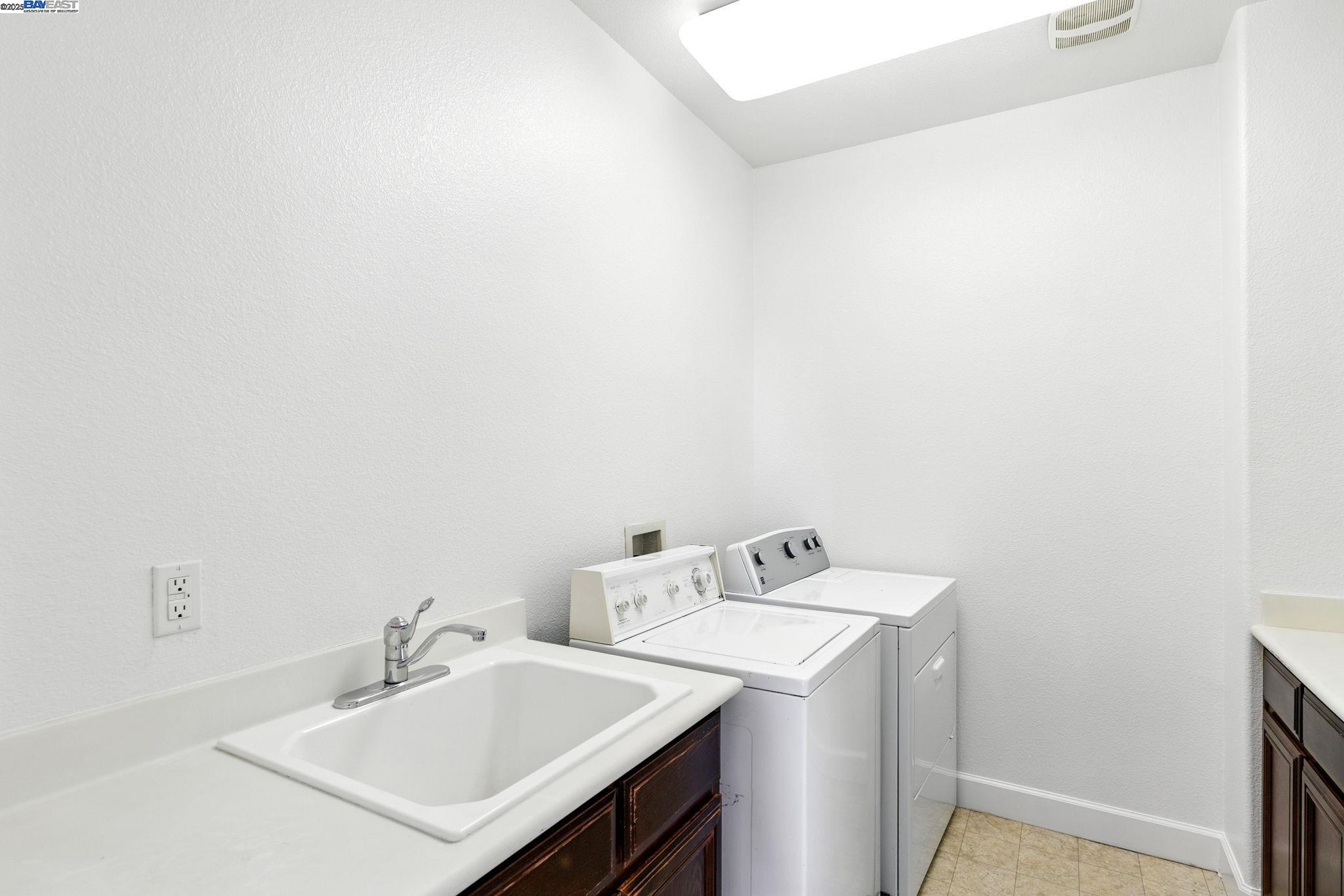 3909 Danbury Way