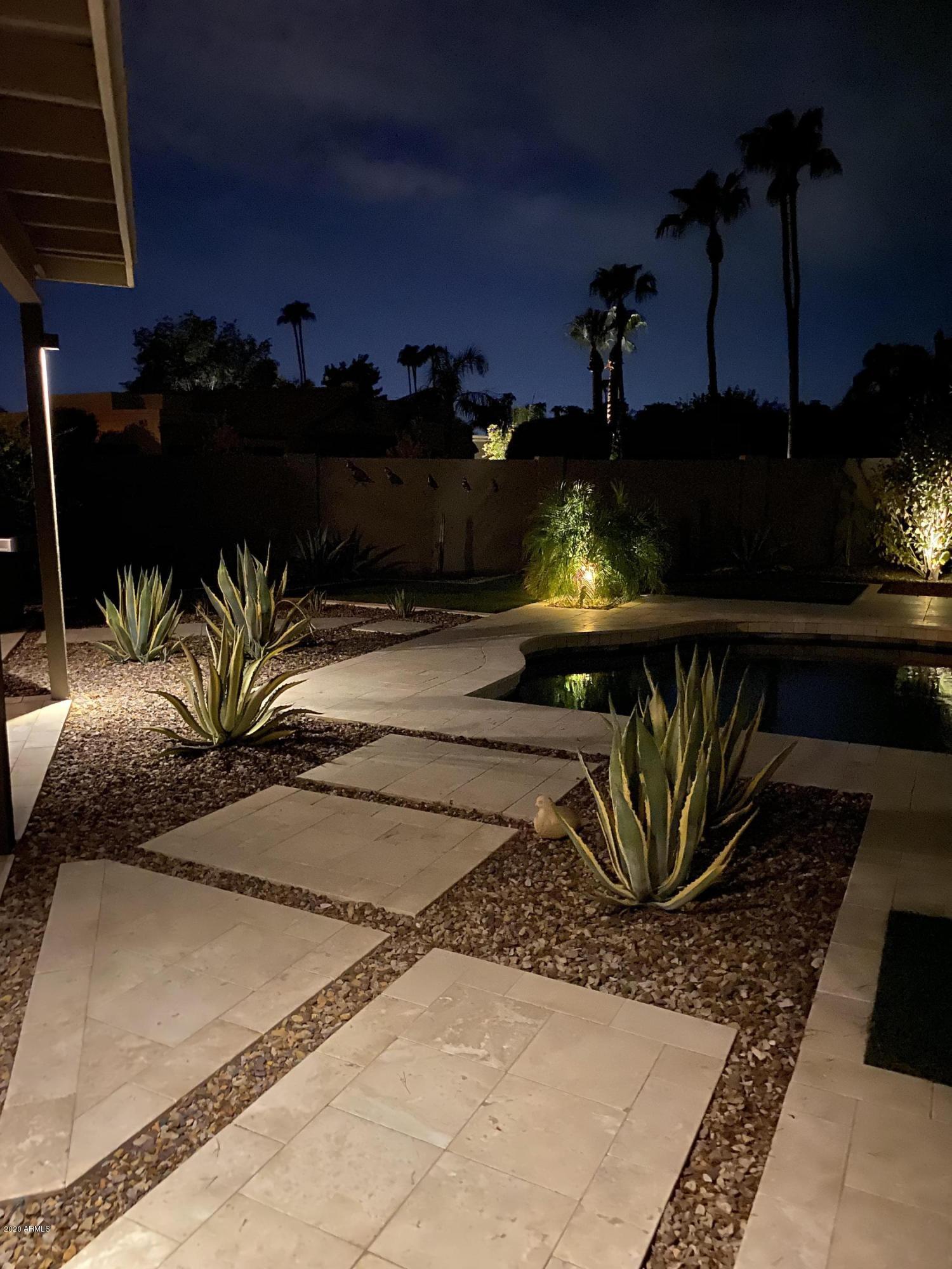 10226 E CARON Street