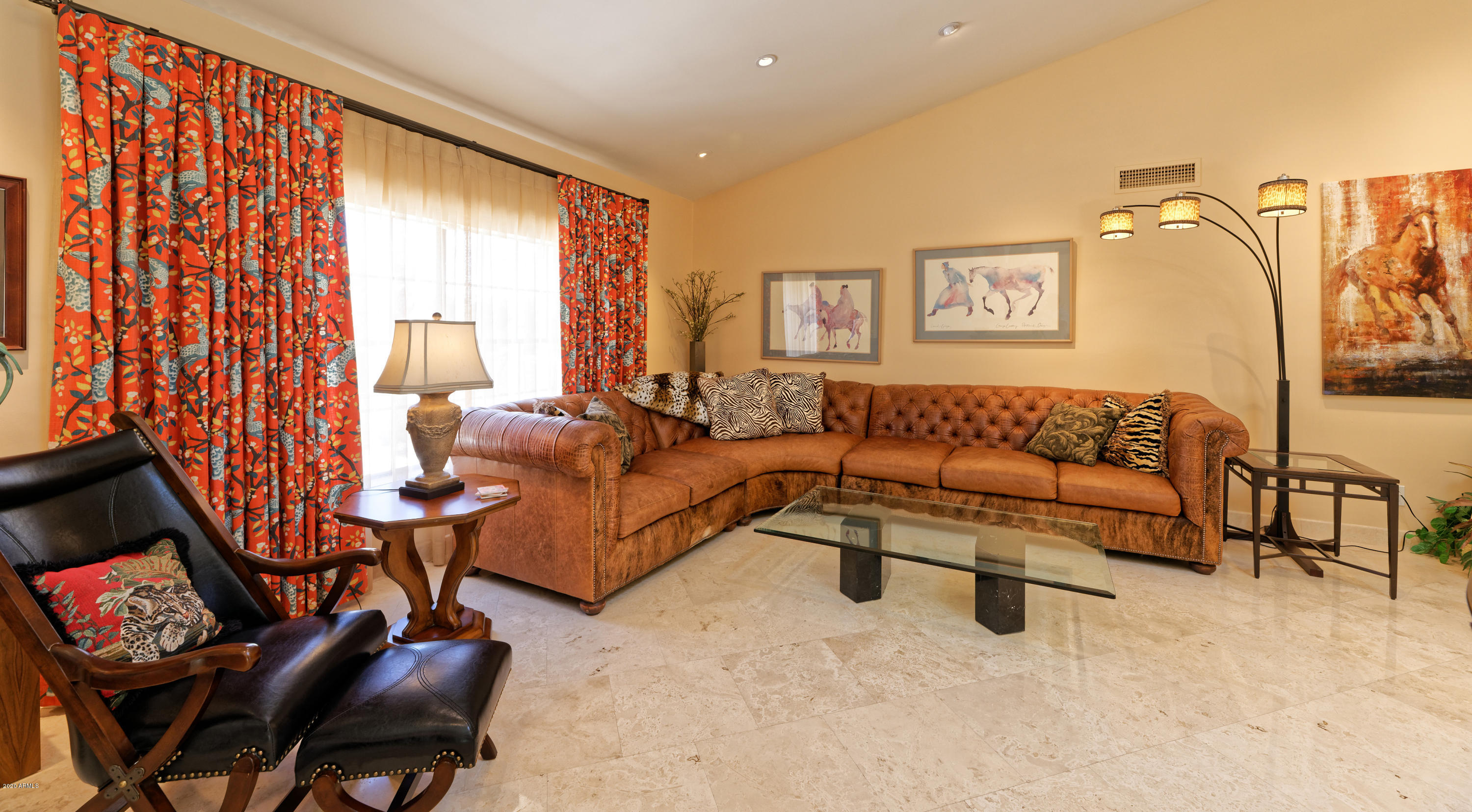 10226 E CARON Street