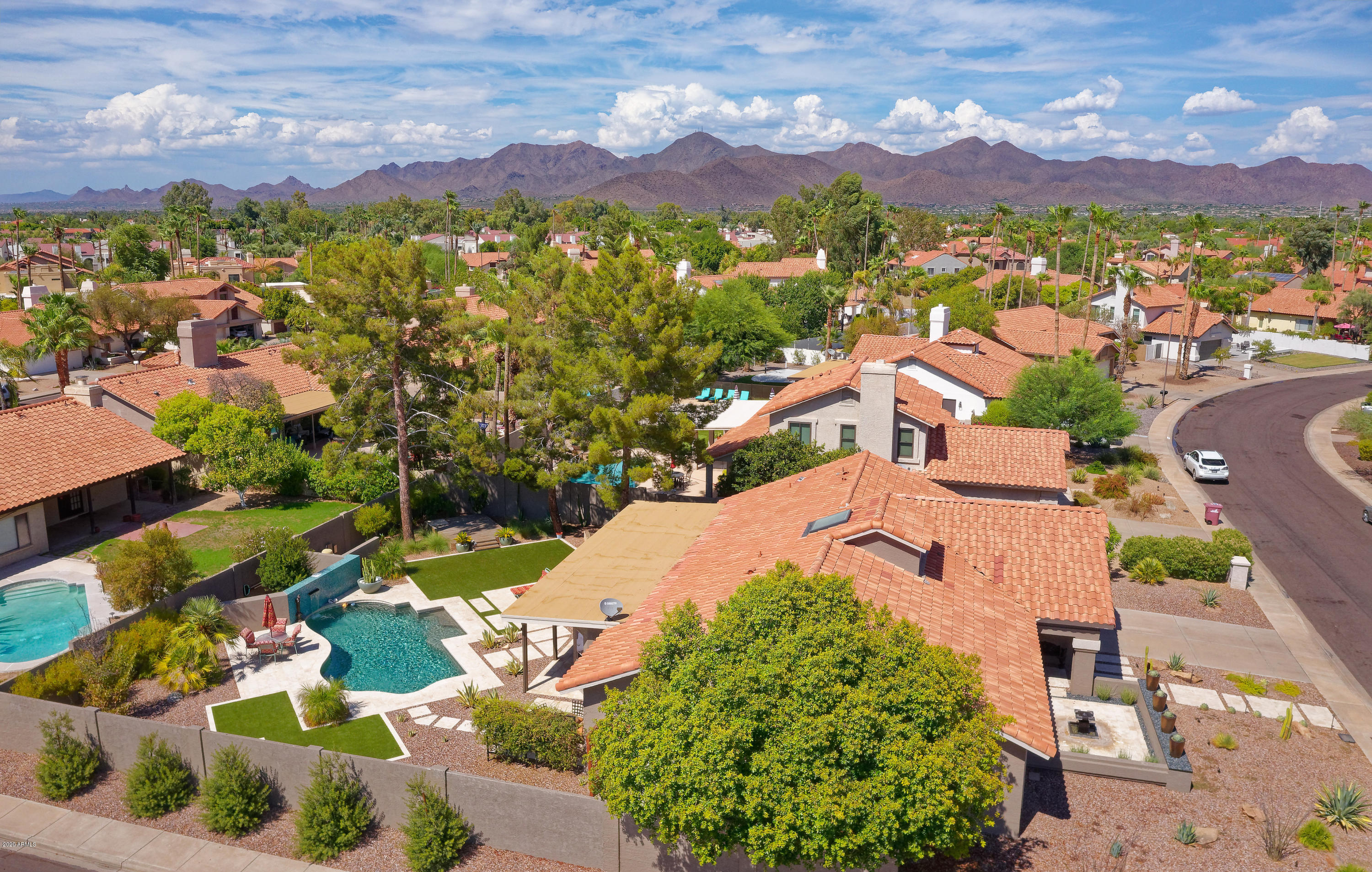 10226 E CARON Street