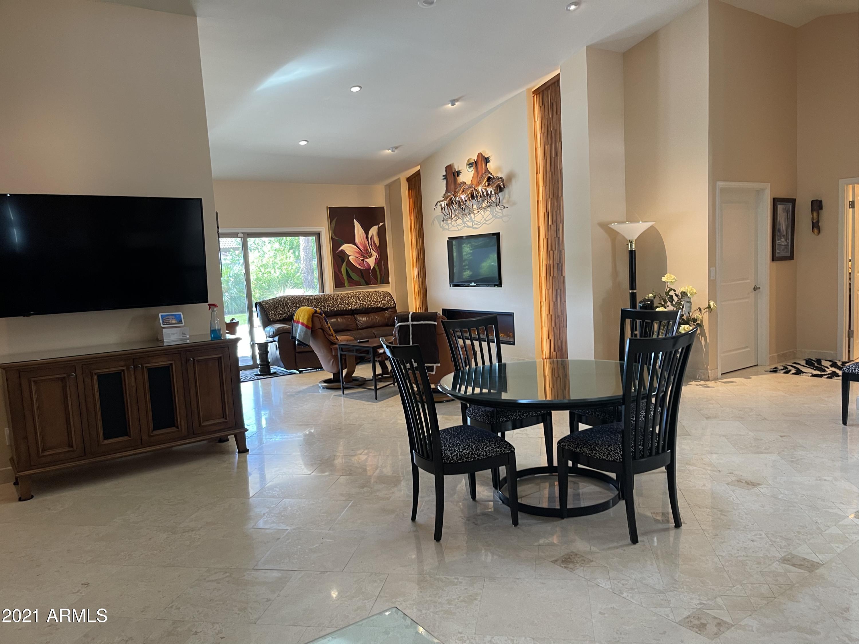 10226 E CARON Street