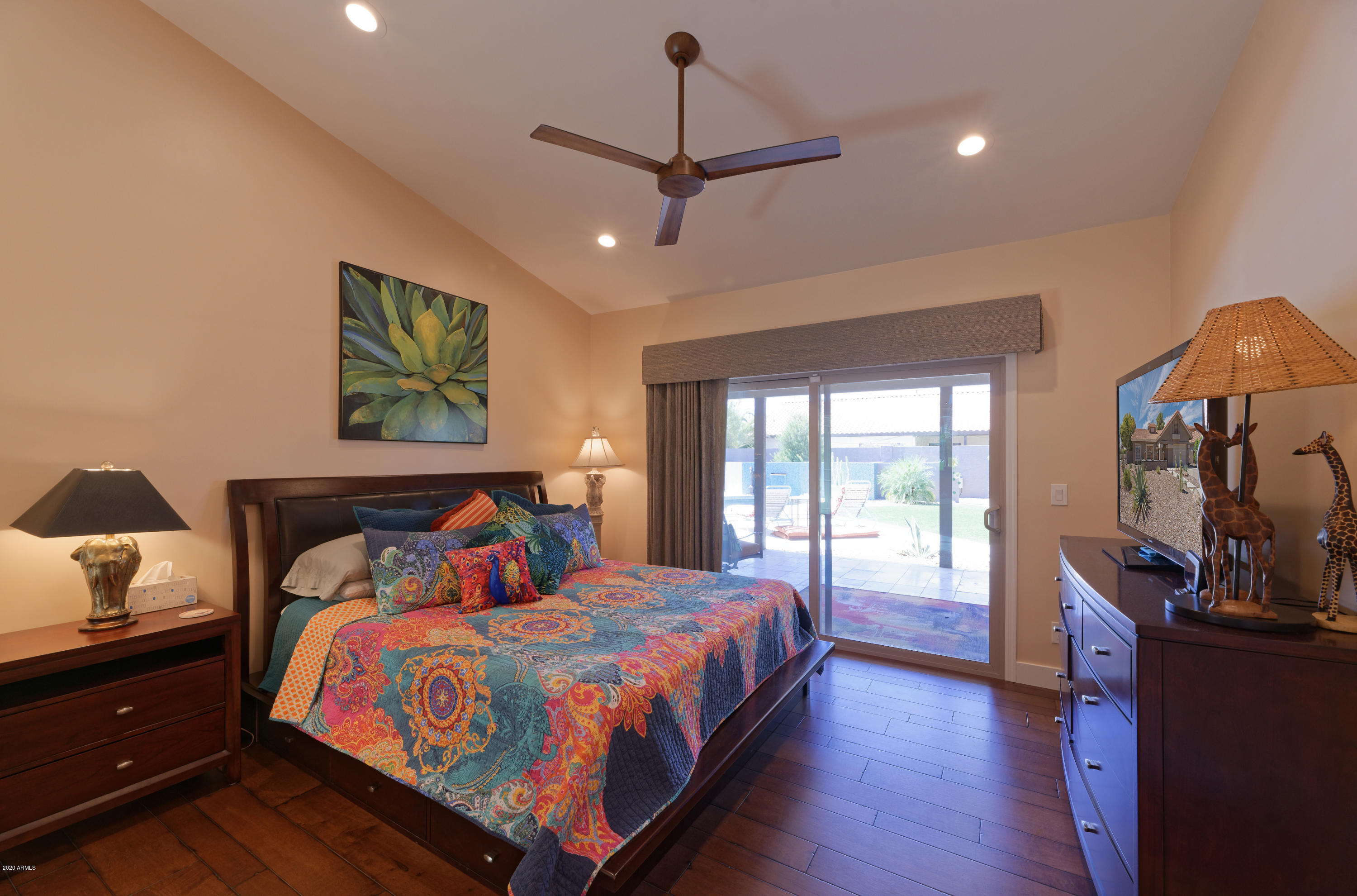 10226 E CARON Street